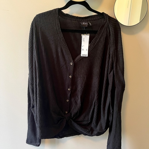 BNWT UO Out From Under Jojo Oversized Thermal Button-Front Top, XL, Black - Picture 3 of 4